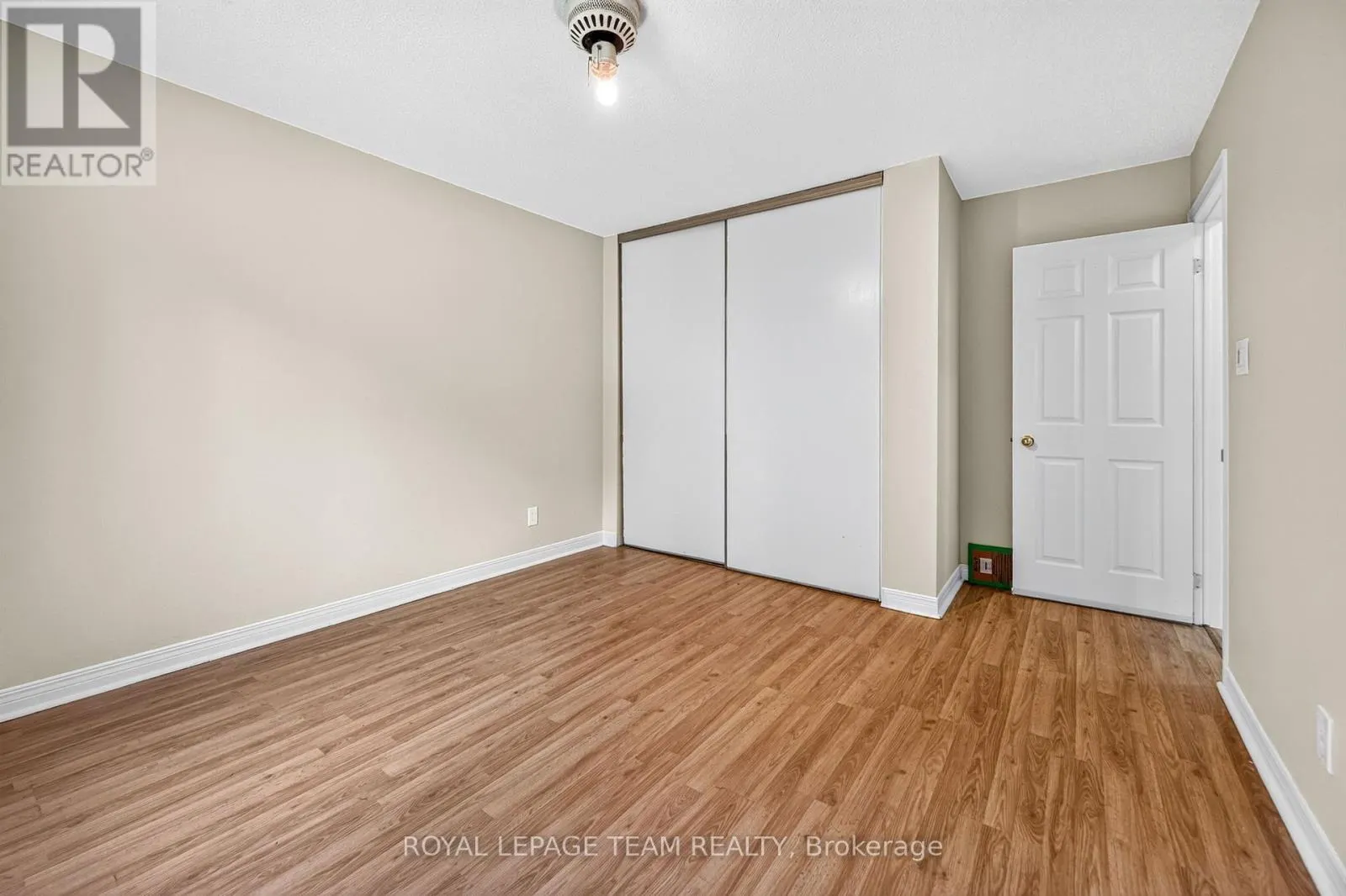 2506 ROLLIN ROAD
