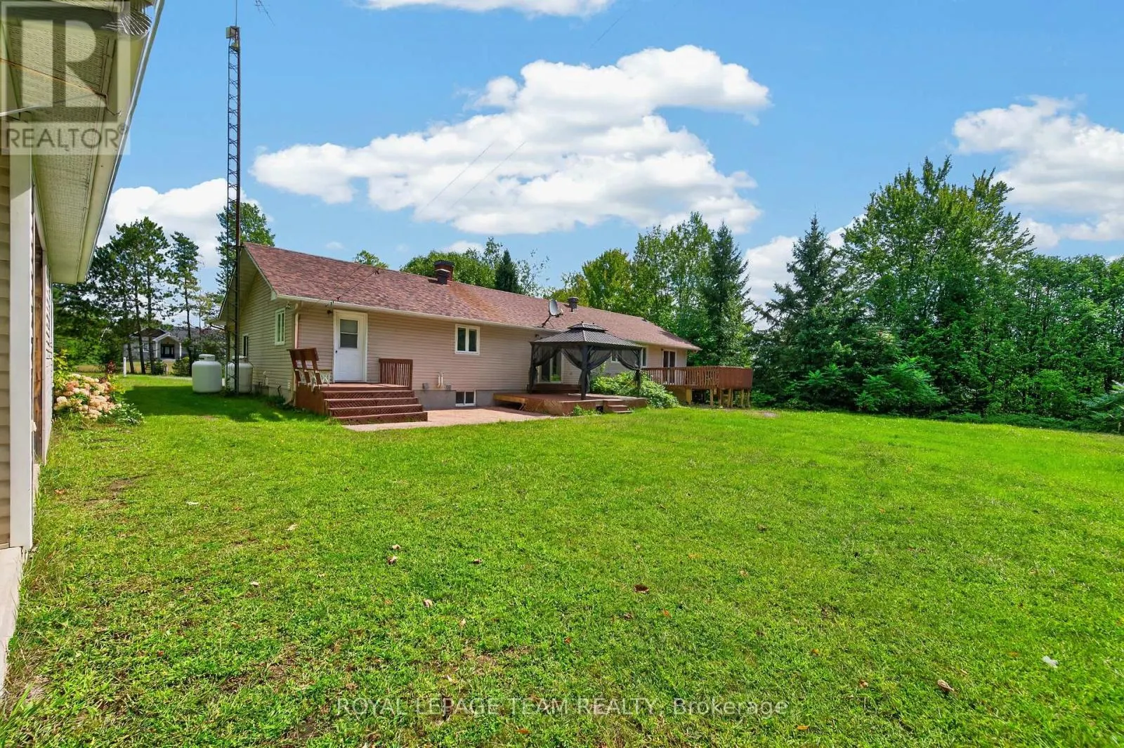 2506 ROLLIN ROAD