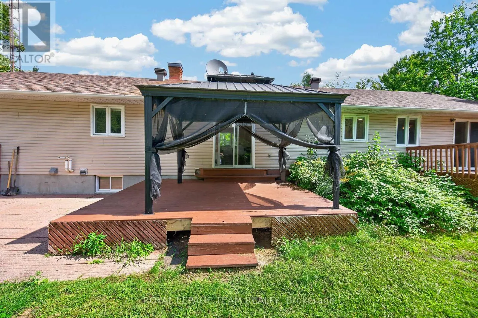 2506 ROLLIN ROAD