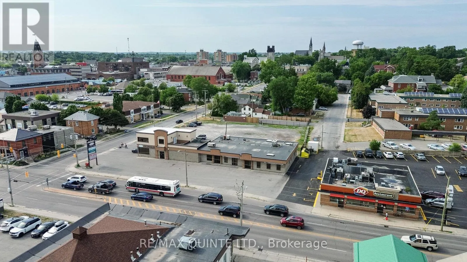 66 DUNDAS STREET E
