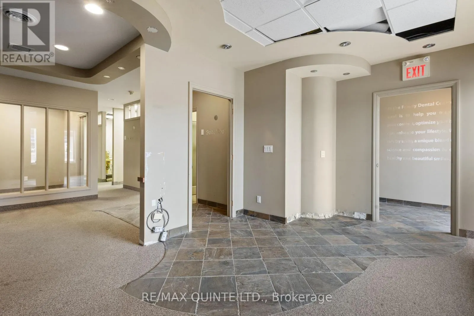 66 DUNDAS STREET E
