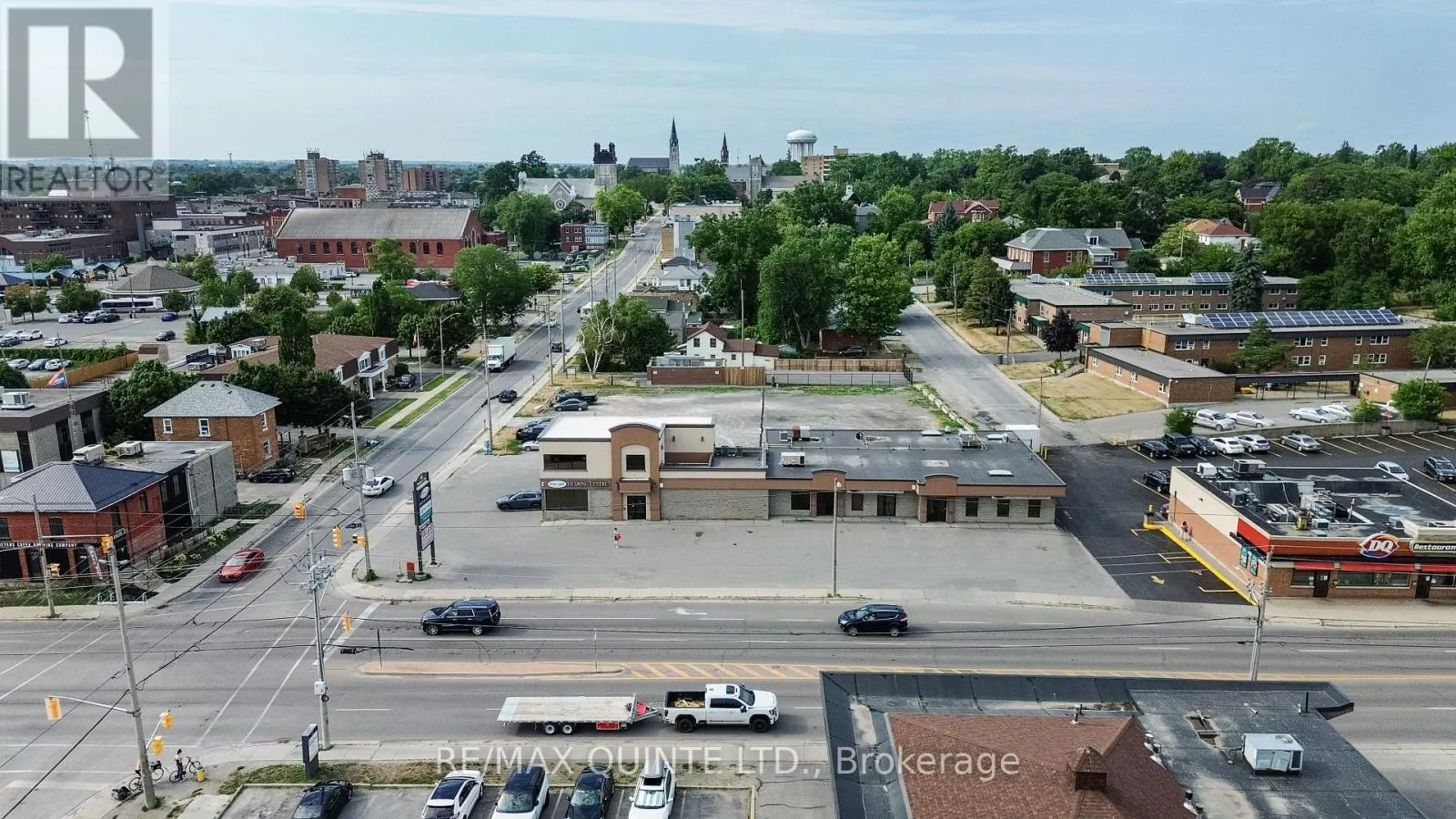 66 DUNDAS STREET E