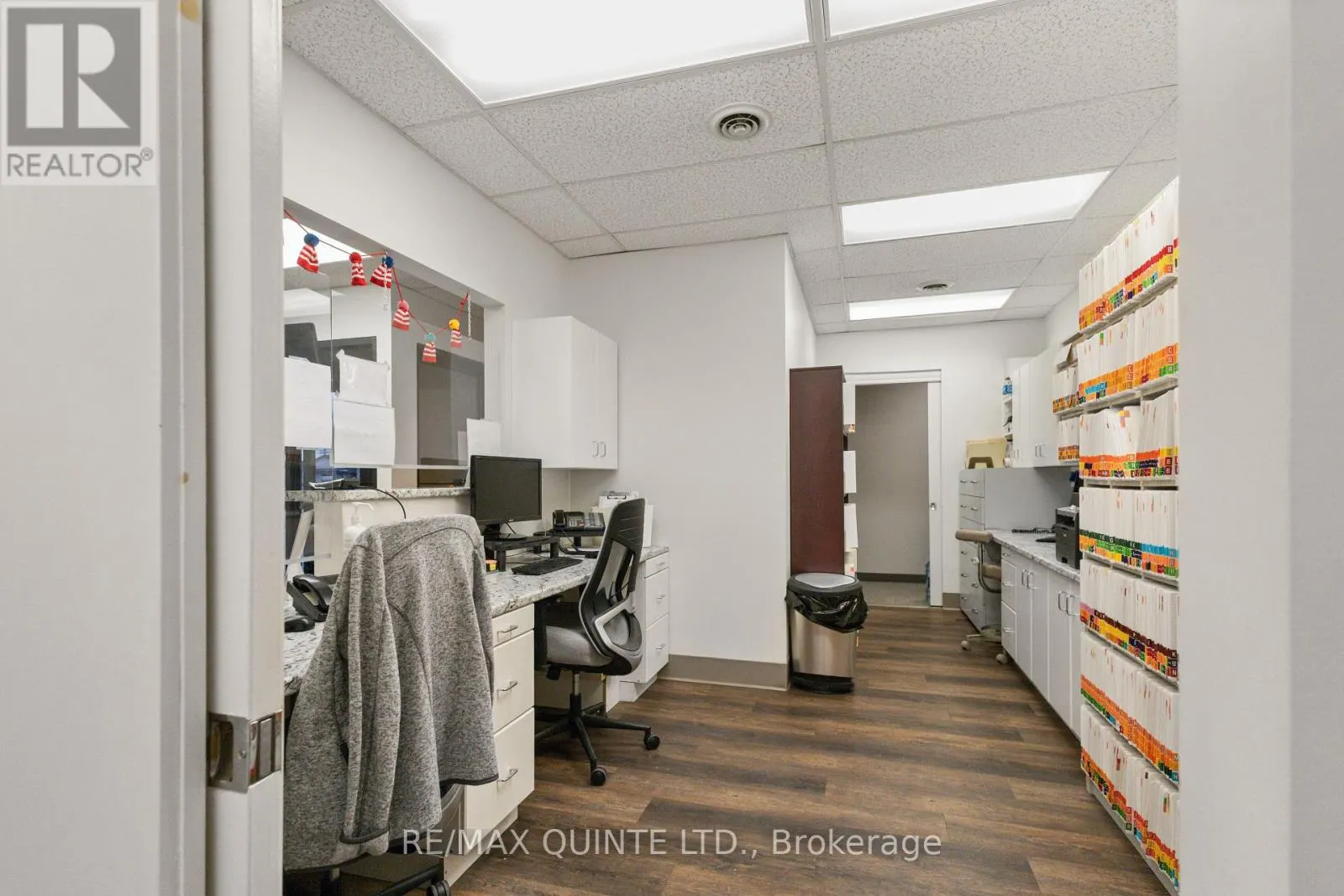 66 DUNDAS STREET E