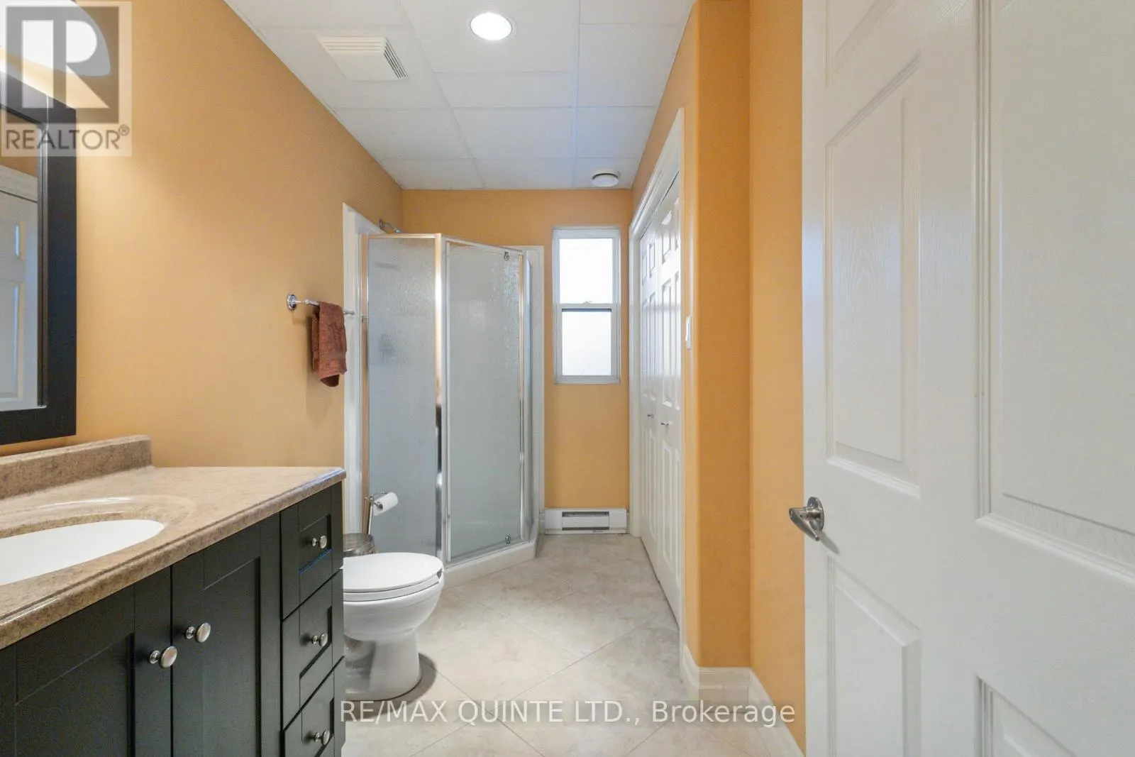 66 DUNDAS STREET E