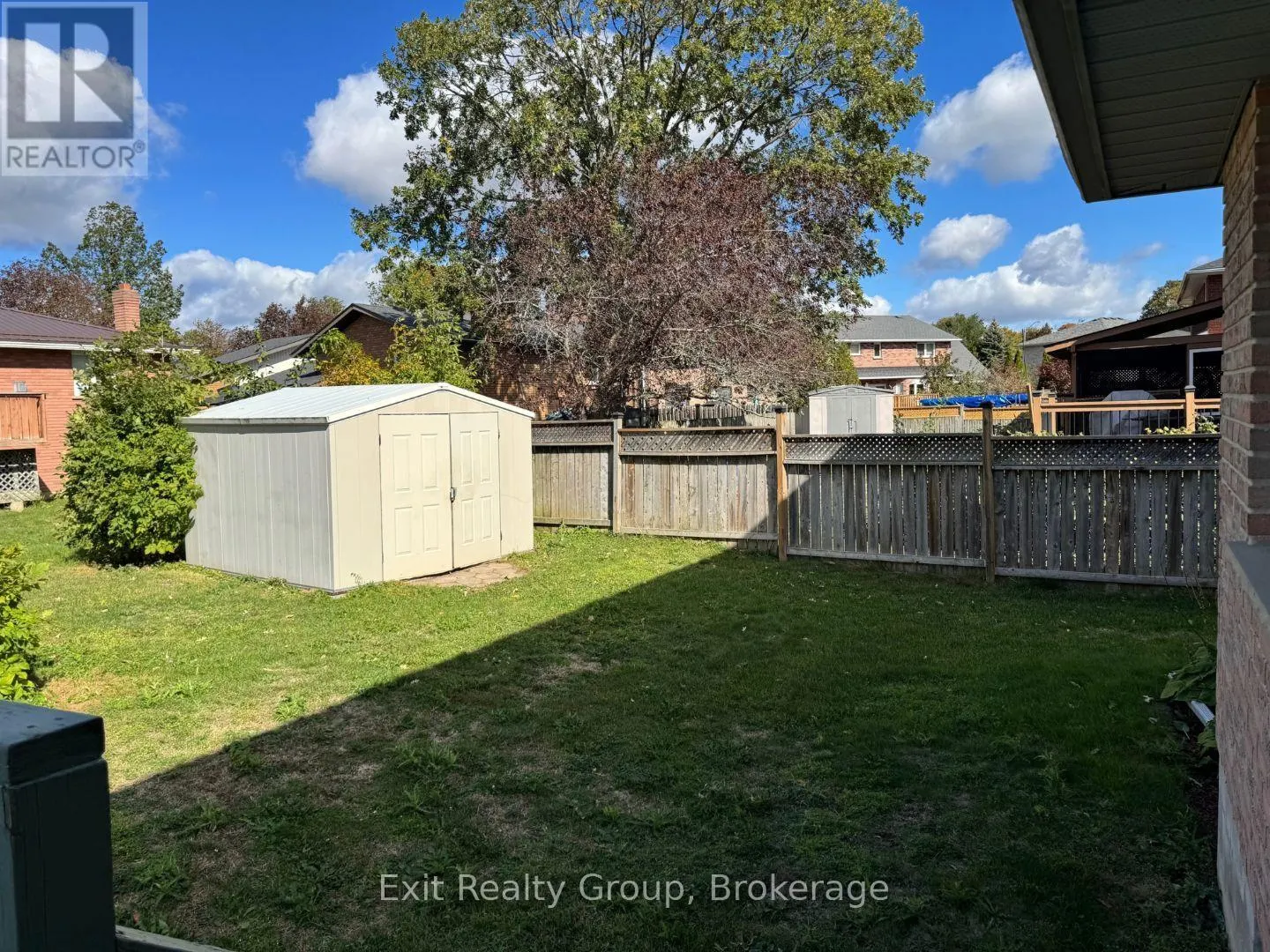 17 BRIDLEWOOD LANE