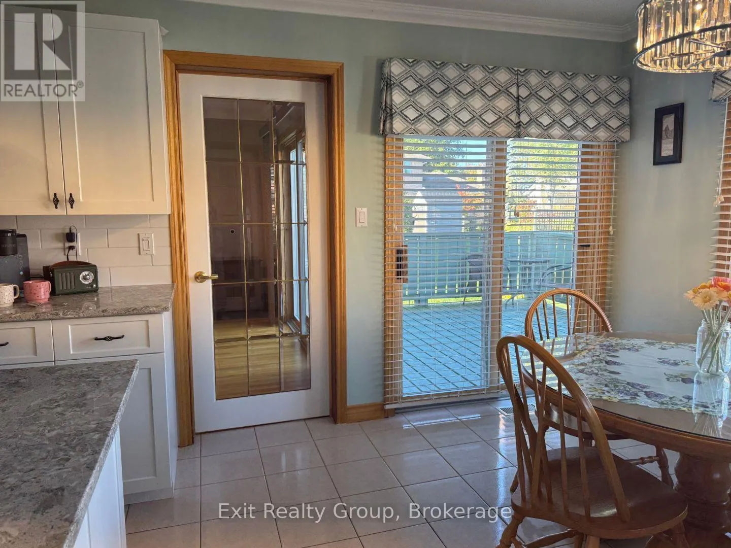 17 BRIDLEWOOD LANE