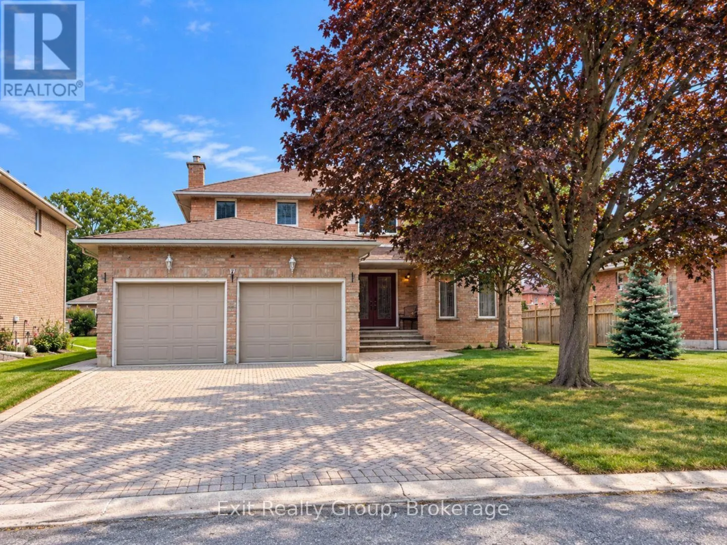 17 BRIDLEWOOD LANE