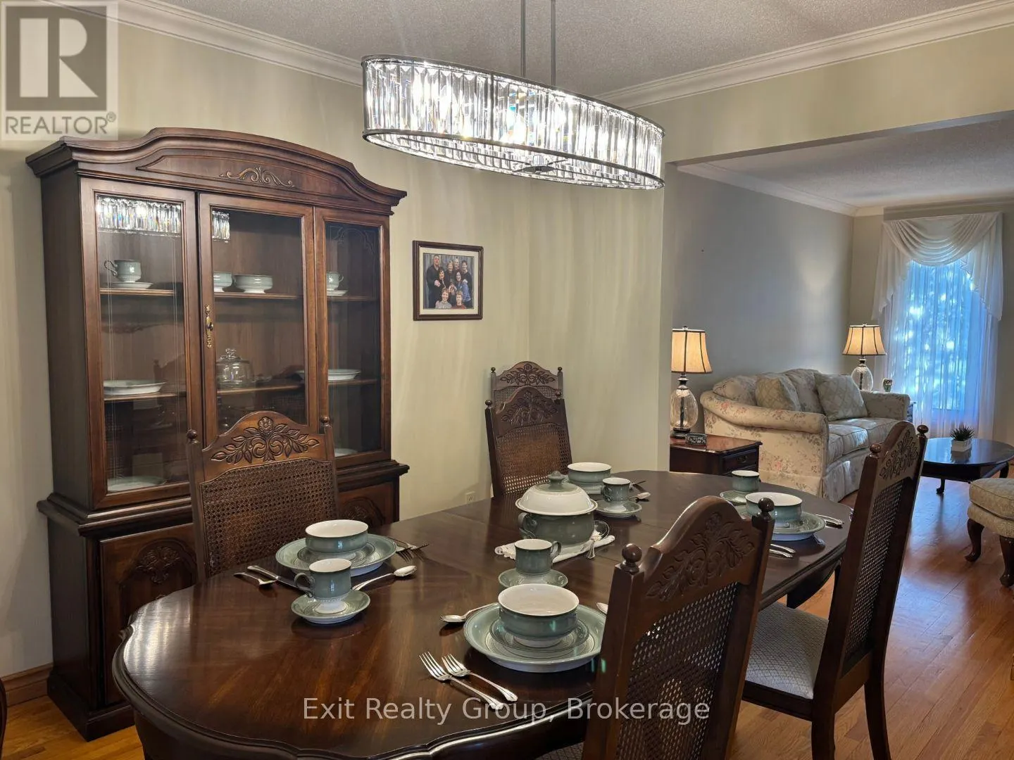 17 BRIDLEWOOD LANE