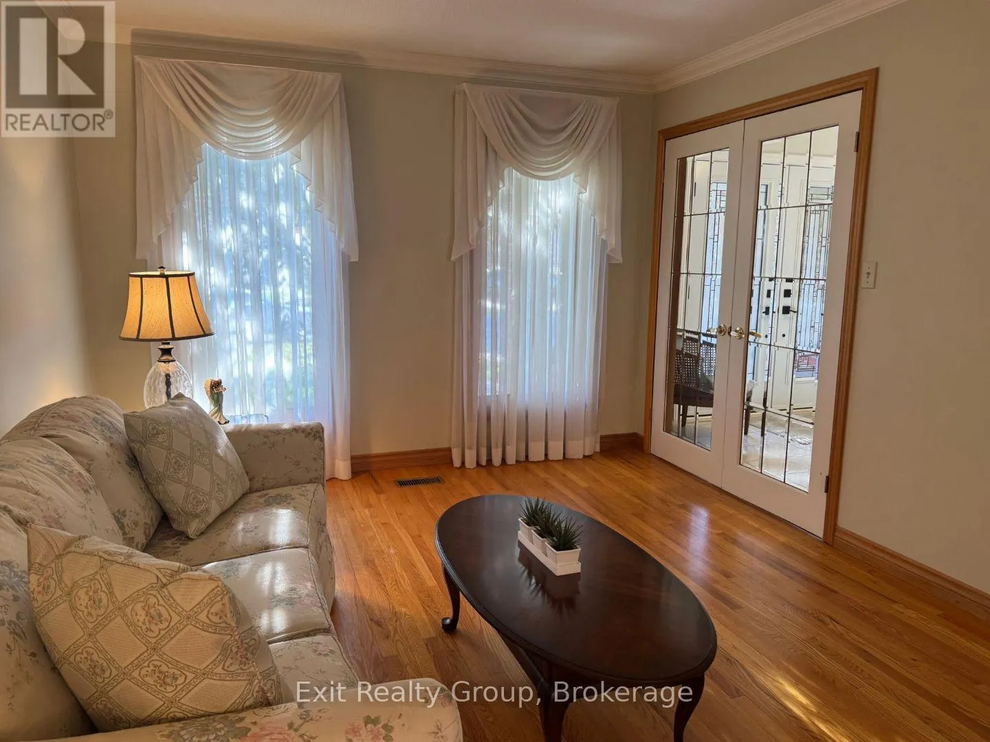 17 BRIDLEWOOD LANE
