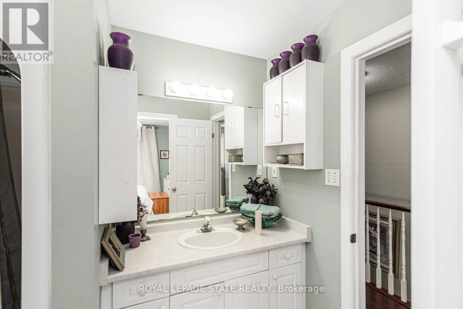 10 RICHVIEW DRIVE