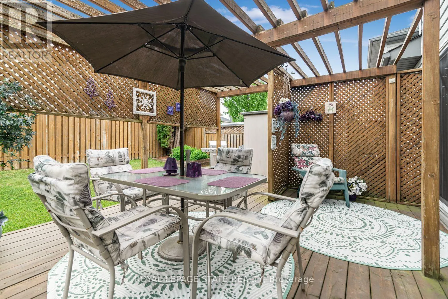 10 RICHVIEW DRIVE