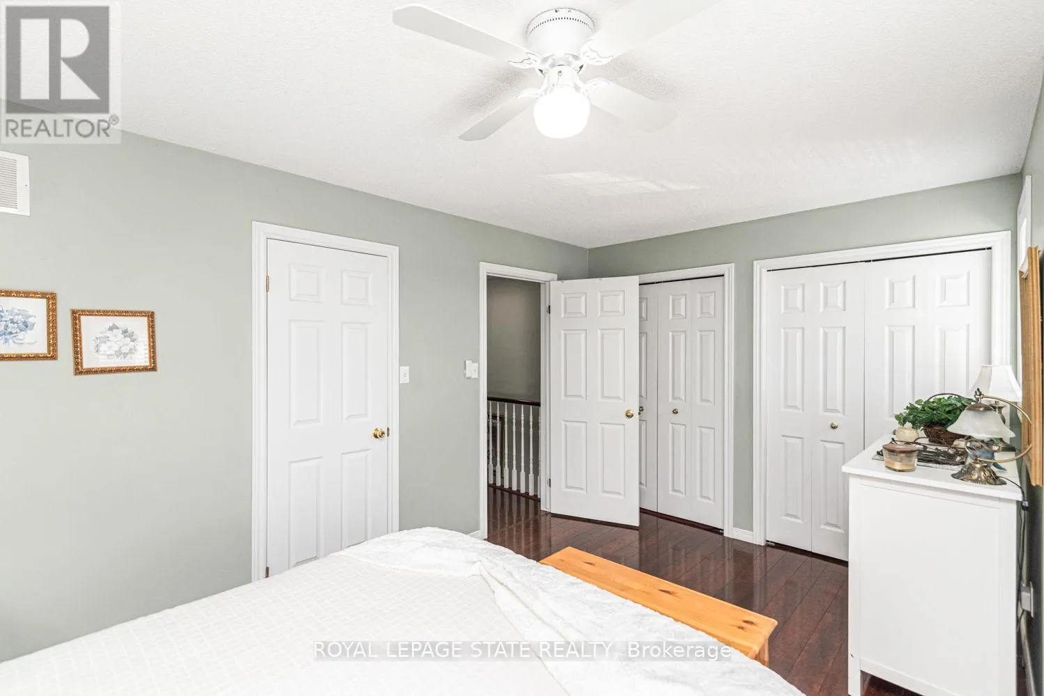 10 RICHVIEW DRIVE