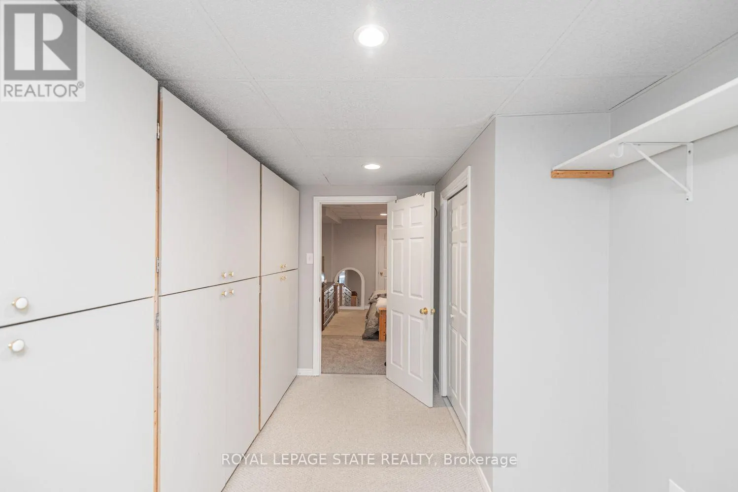 10 RICHVIEW DRIVE