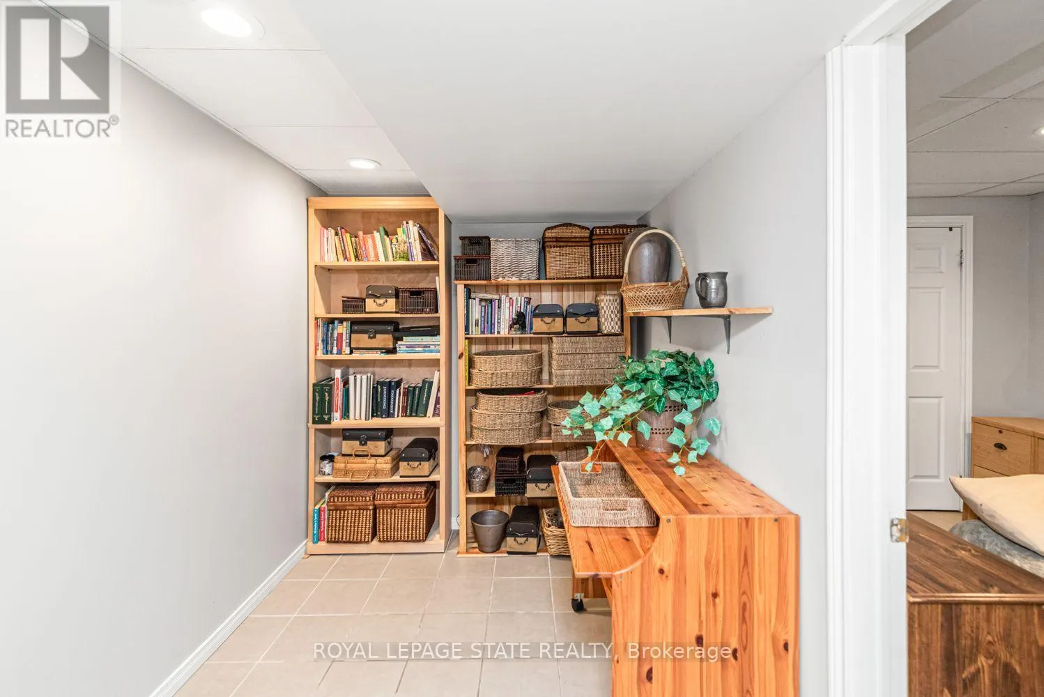10 RICHVIEW DRIVE