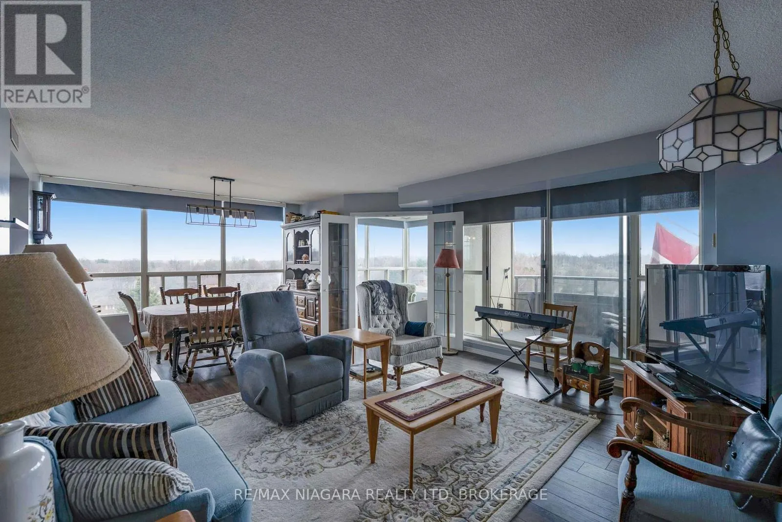 702 - 5100 DORCHESTER ROAD E #702