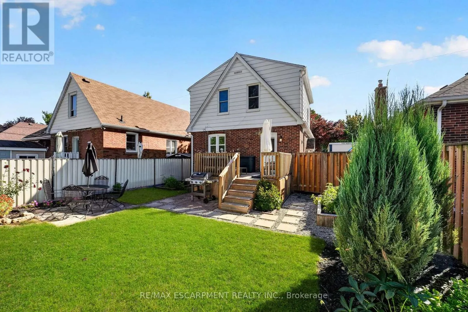 78 CAMERON AVENUE S