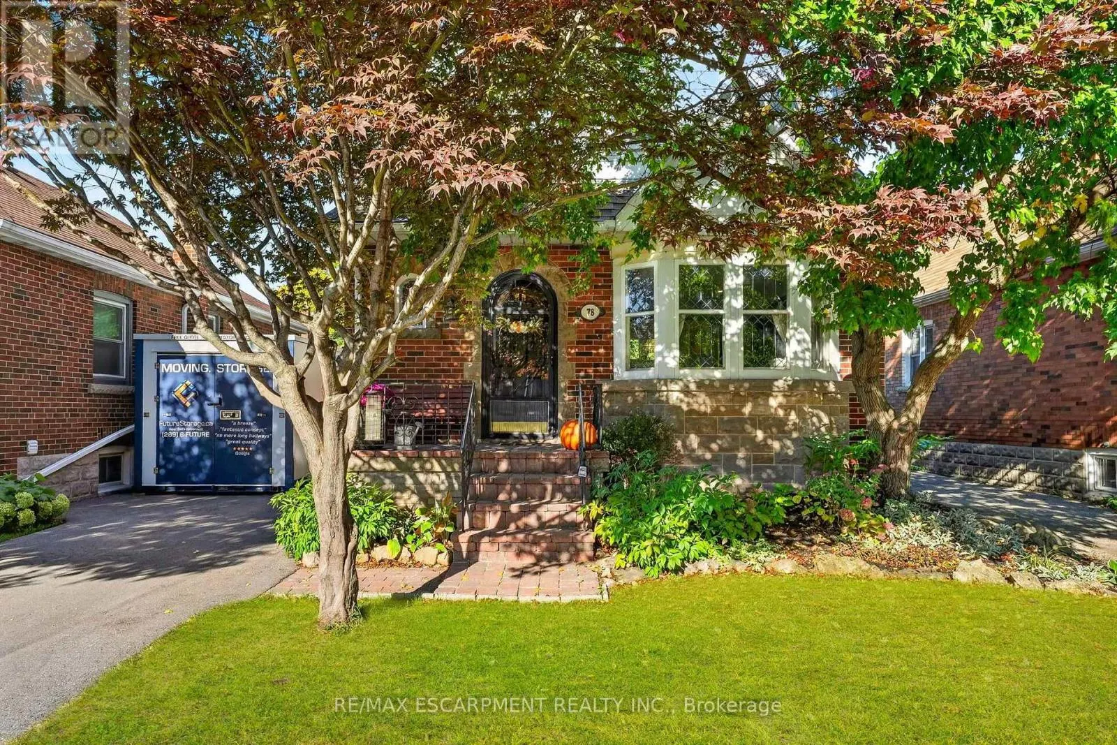 78 CAMERON AVENUE S