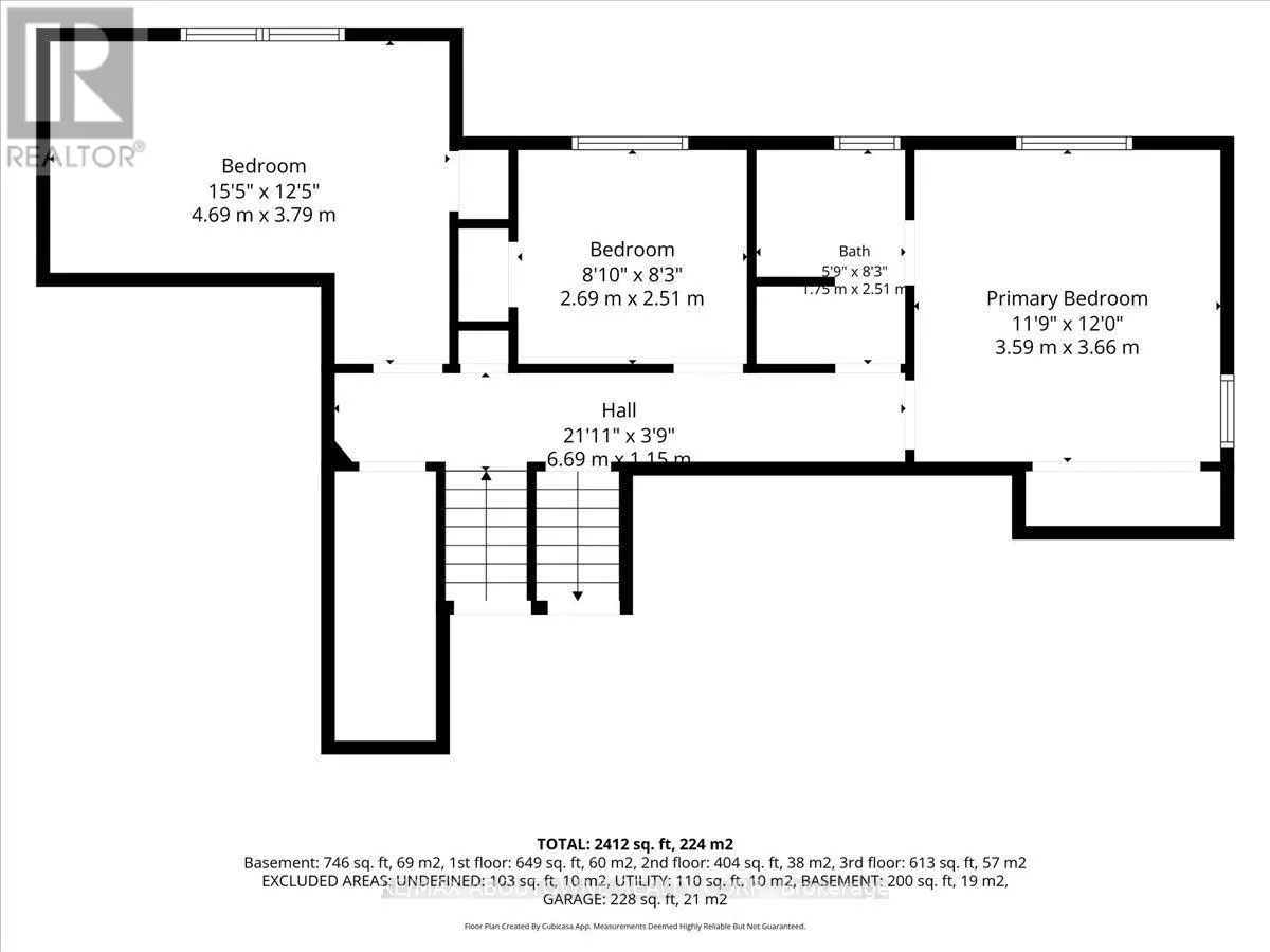 943 MAYFAIR CRESCENT