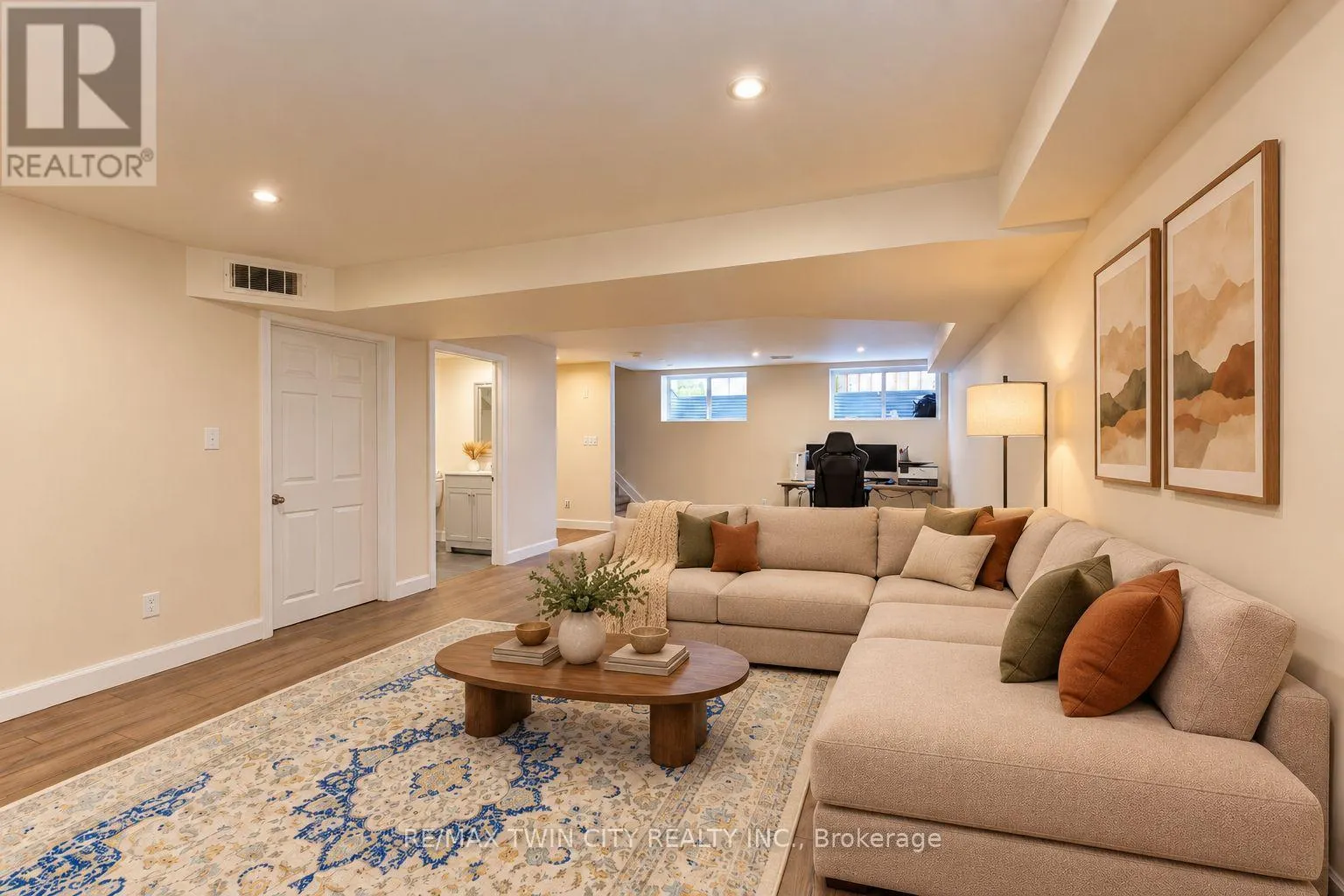 541 BRITTANIA CRESCENT
