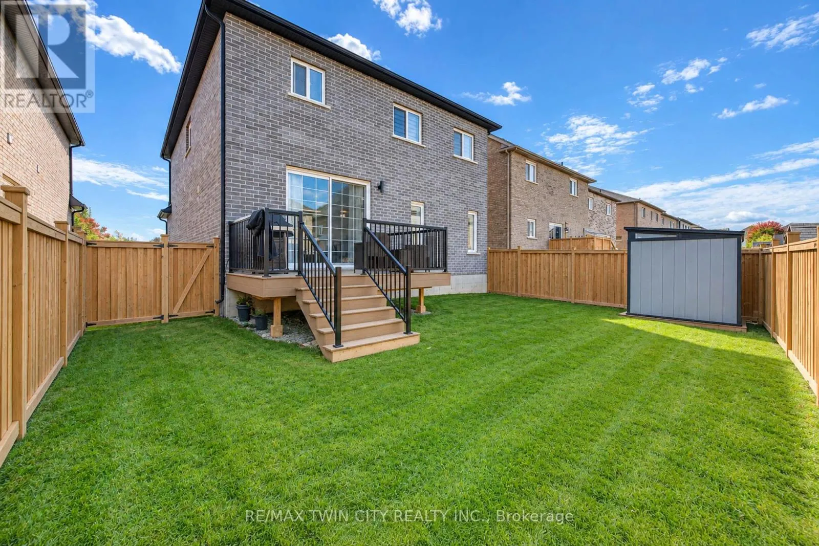 541 BRITTANIA CRESCENT