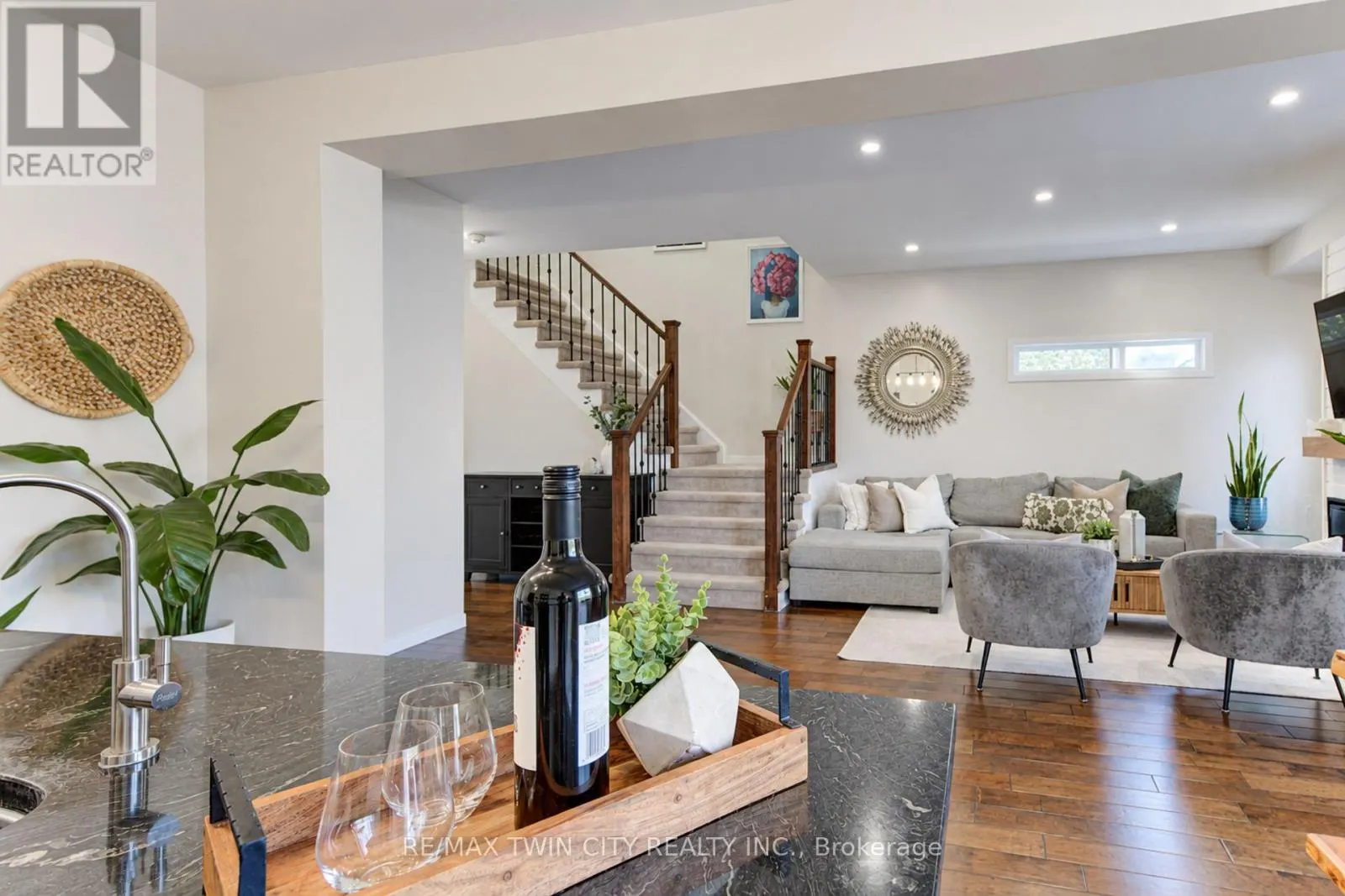 541 BRITTANIA CRESCENT