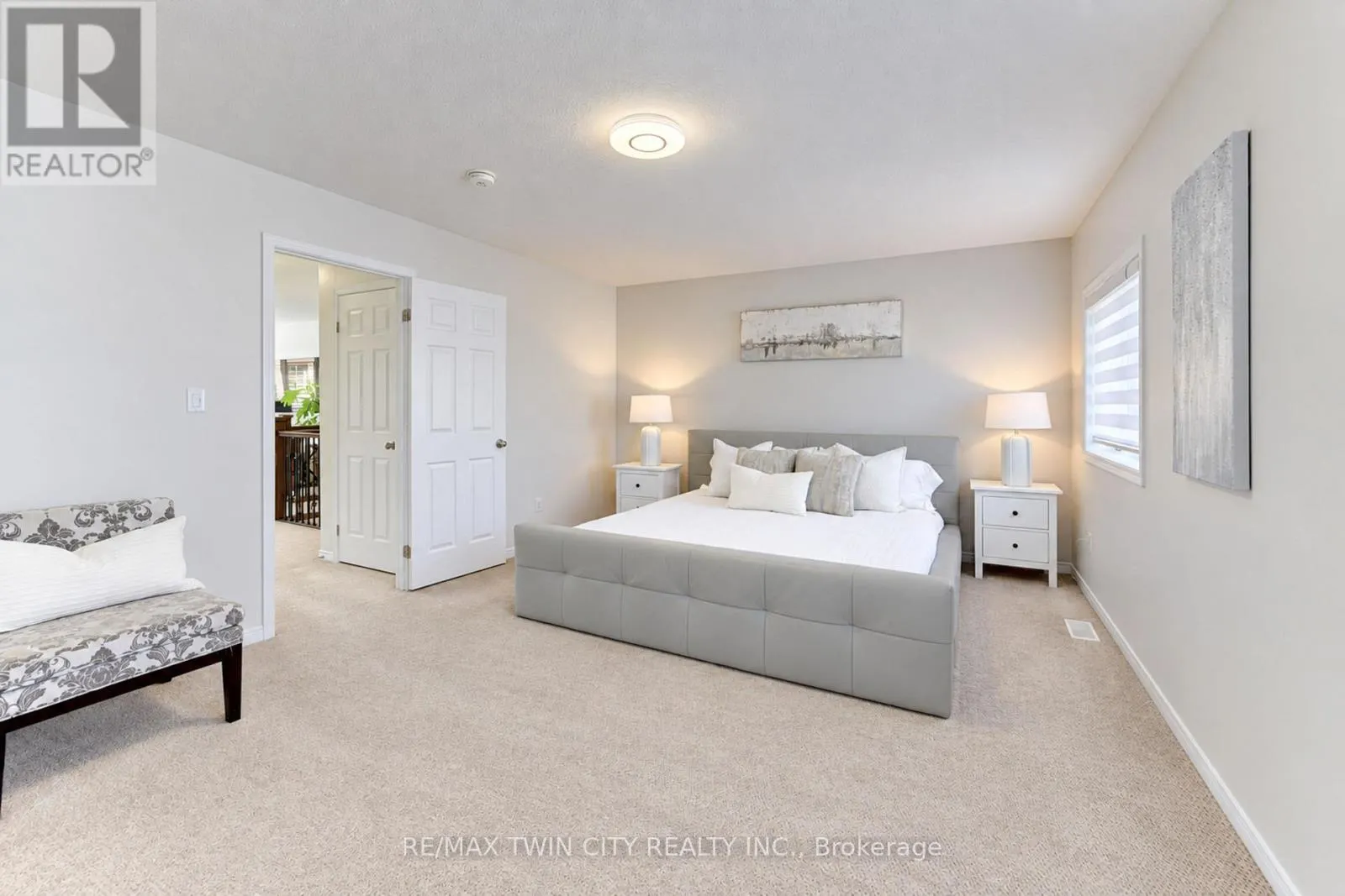 541 BRITTANIA CRESCENT