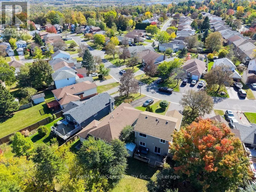 1118 HUNTINGTON CIRCLE