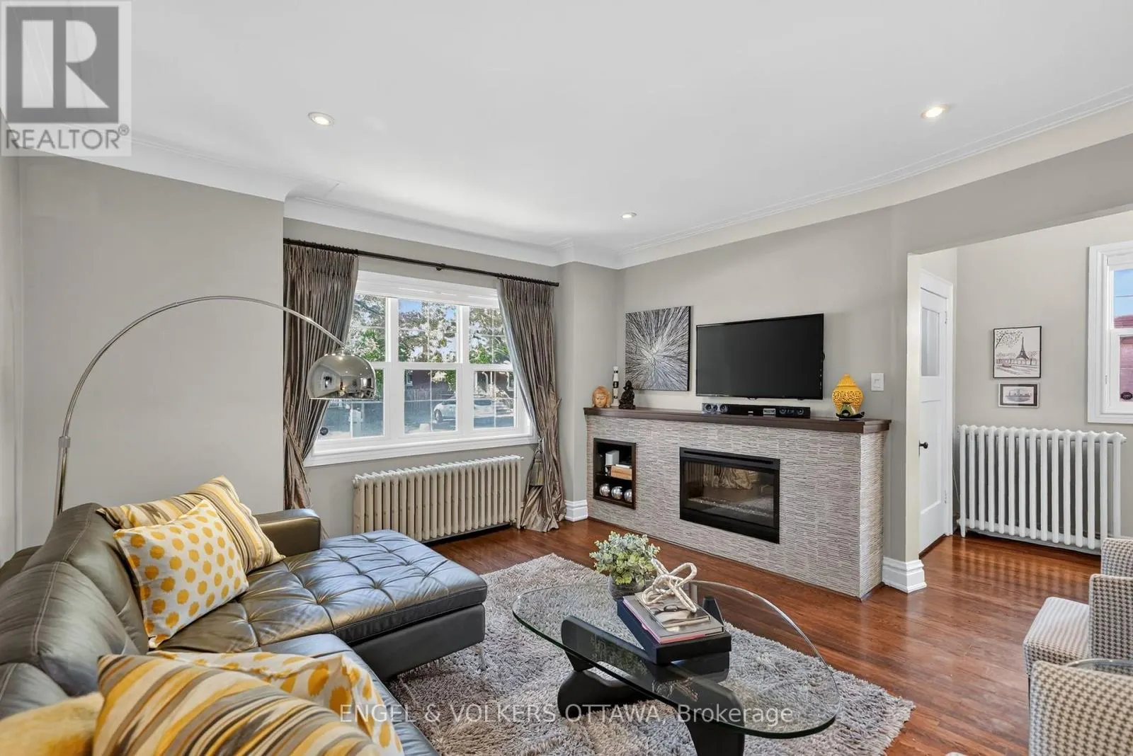 122 RENFREW AVENUE