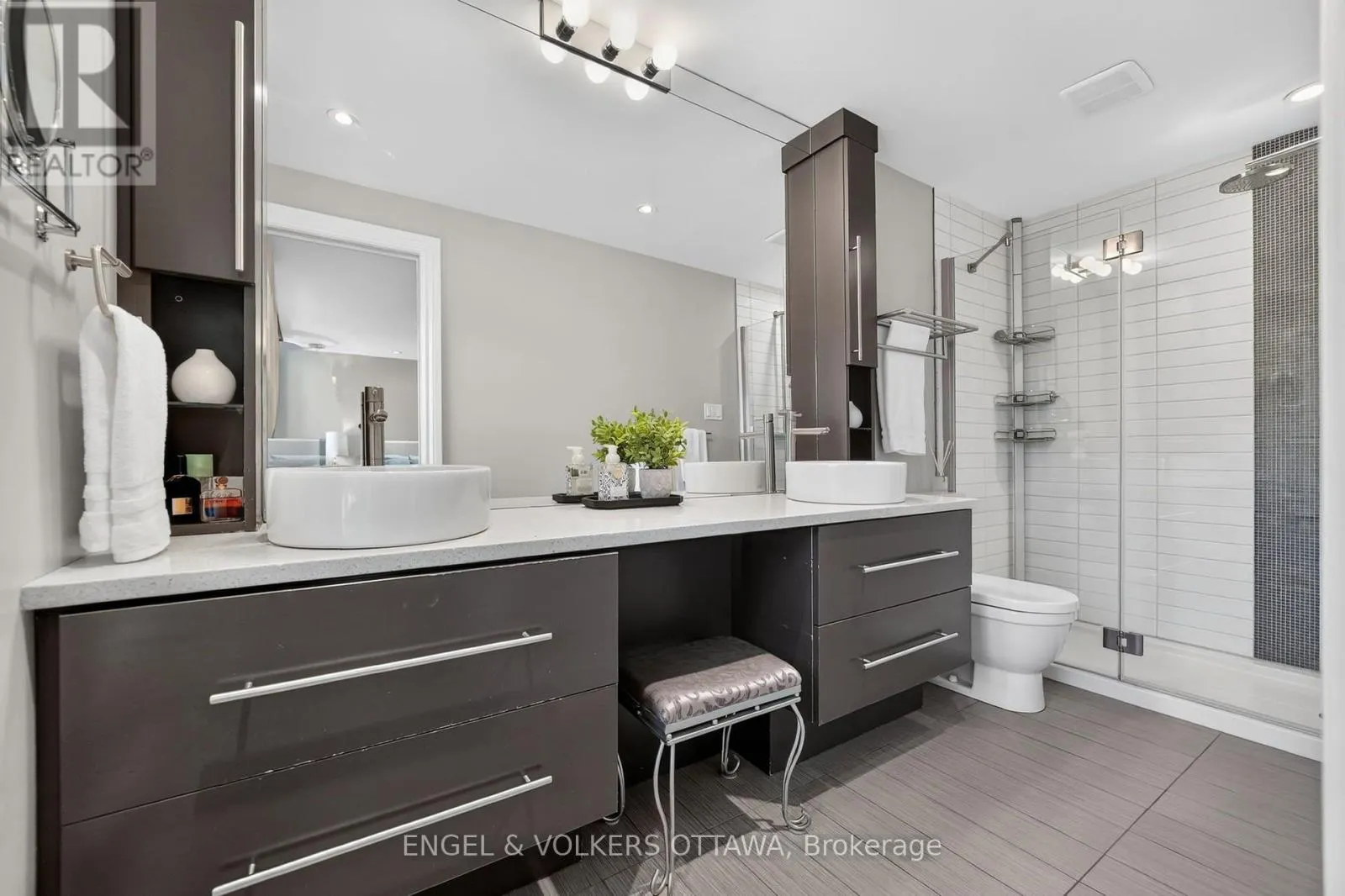 122 RENFREW AVENUE