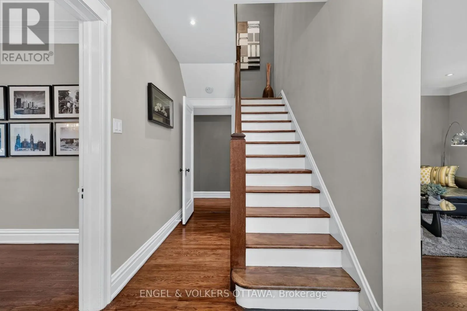 122 RENFREW AVENUE