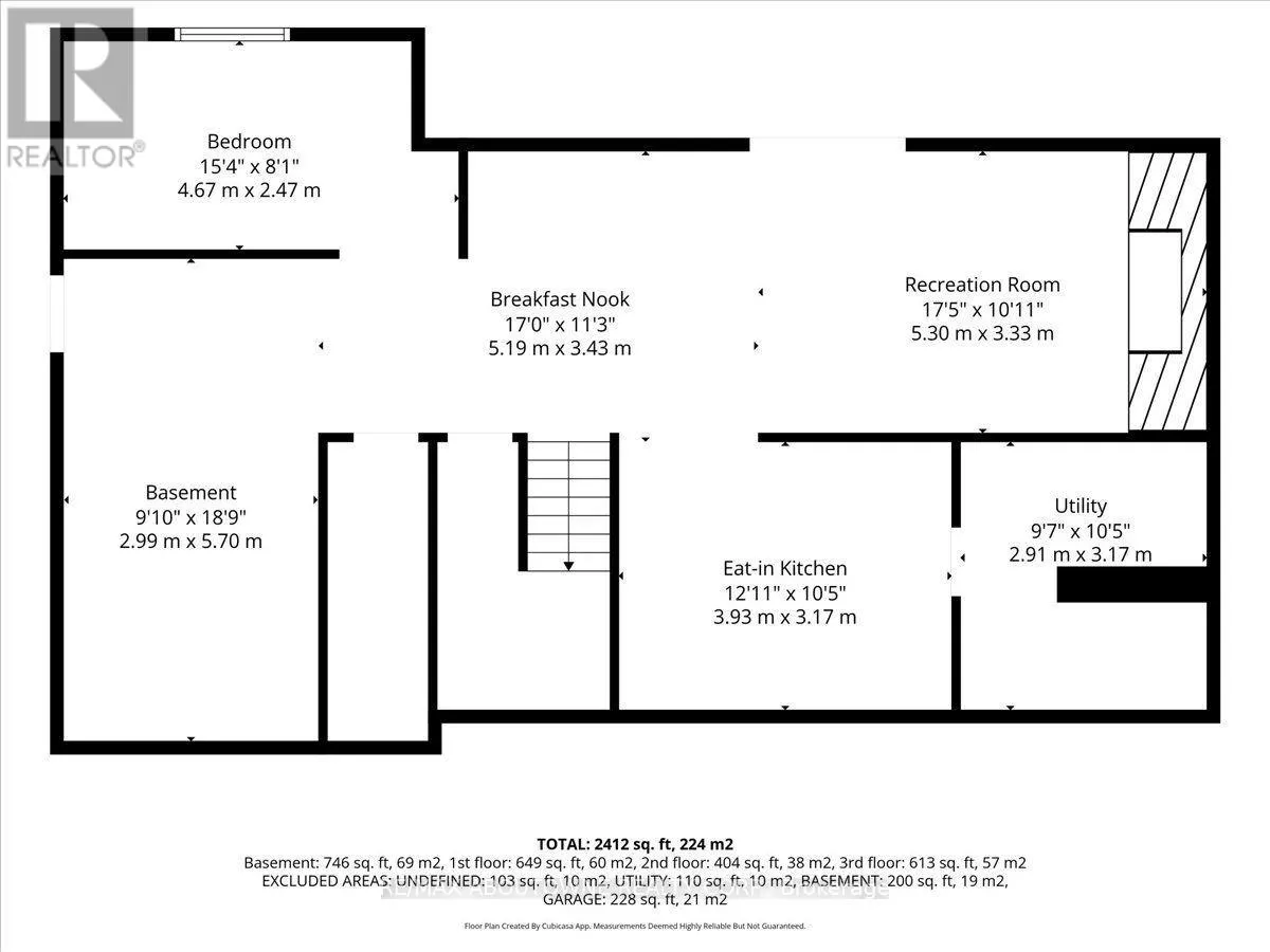 943 MAYFAIR CRESCENT