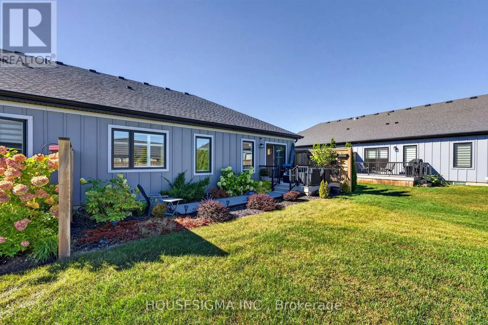 11 - 154 PORT ROBINSON ROAD