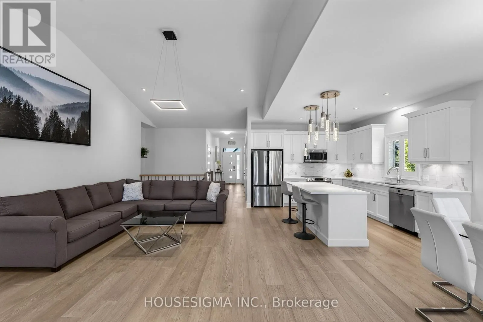 11 - 154 PORT ROBINSON ROAD