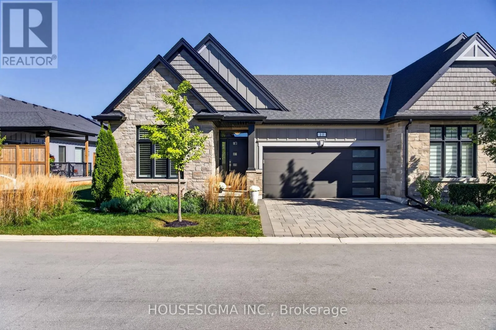11 - 154 PORT ROBINSON ROAD