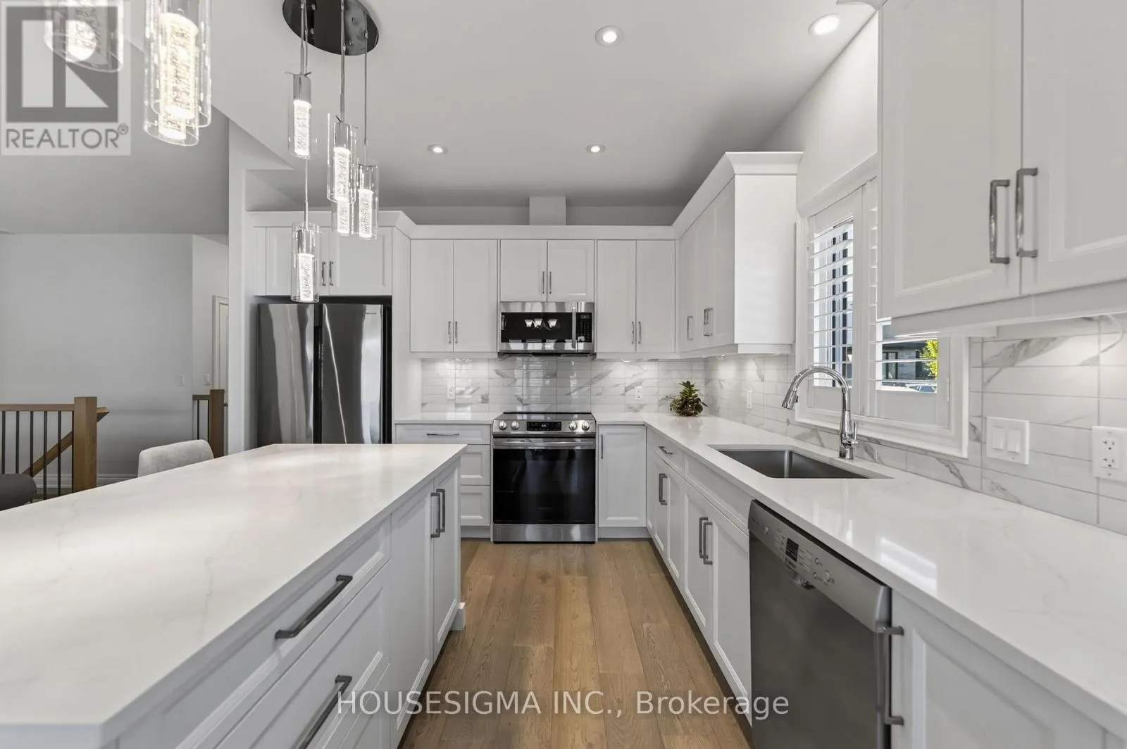 11 - 154 PORT ROBINSON ROAD