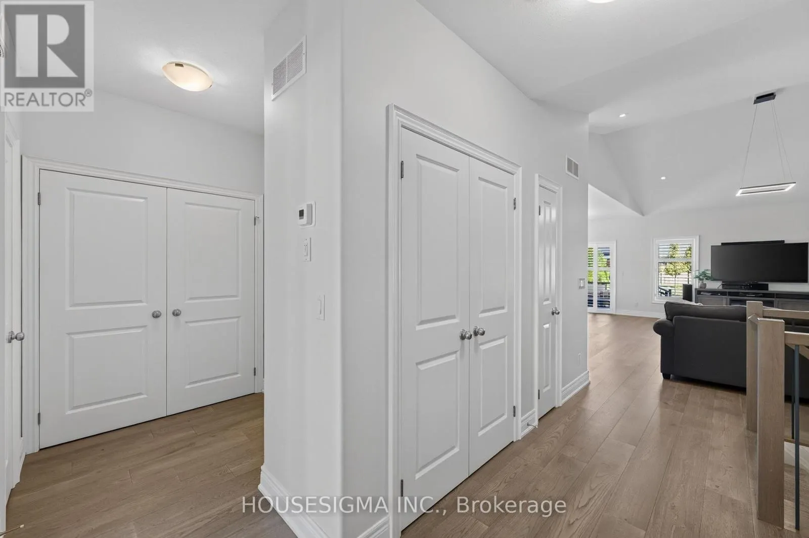 11 - 154 PORT ROBINSON ROAD