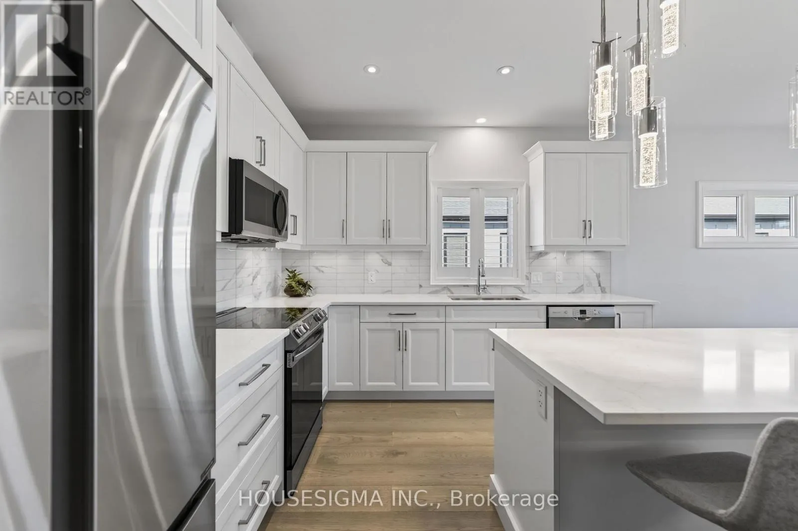 11 - 154 PORT ROBINSON ROAD