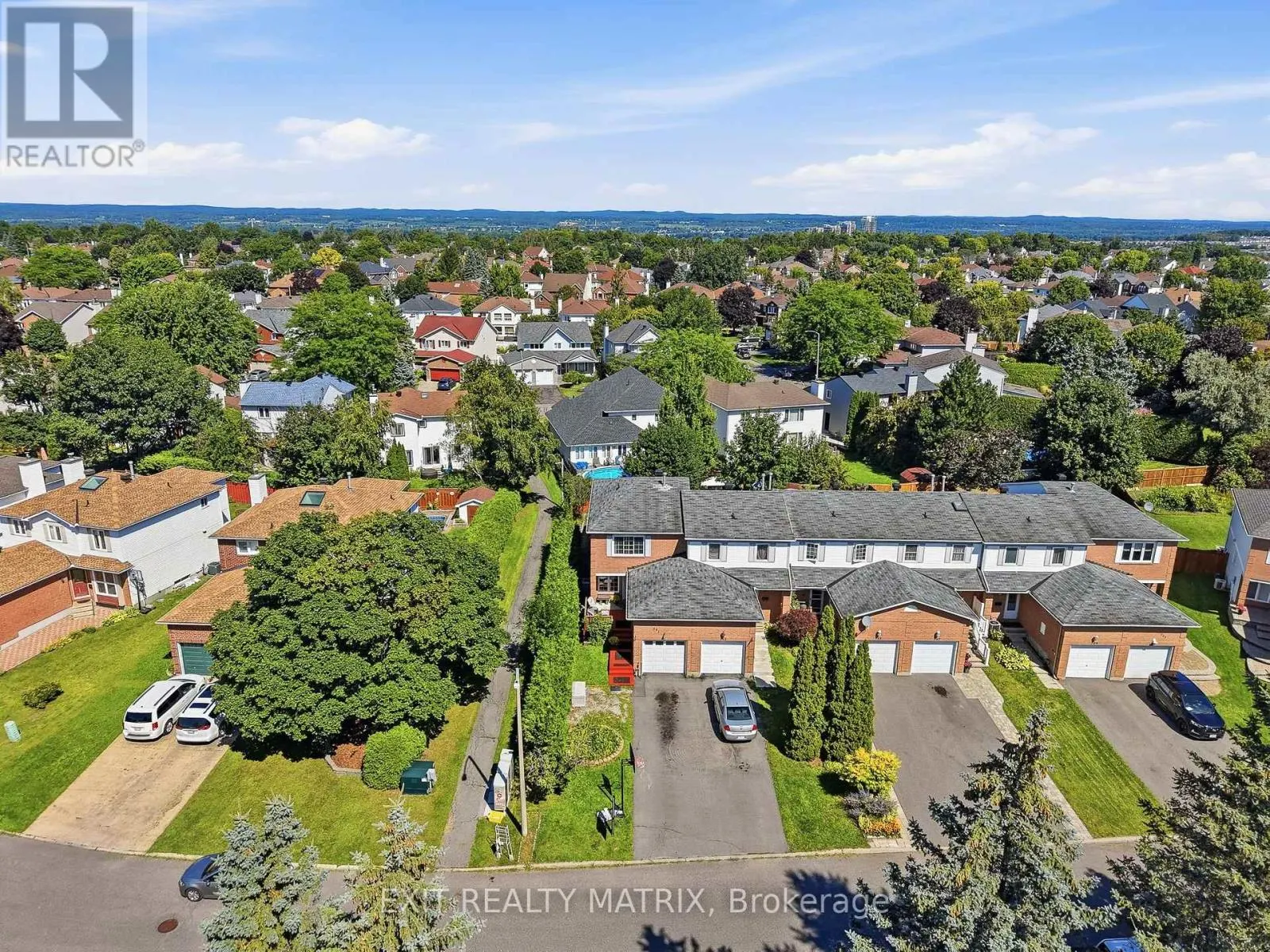 751 CLEARCREST CRESCENT