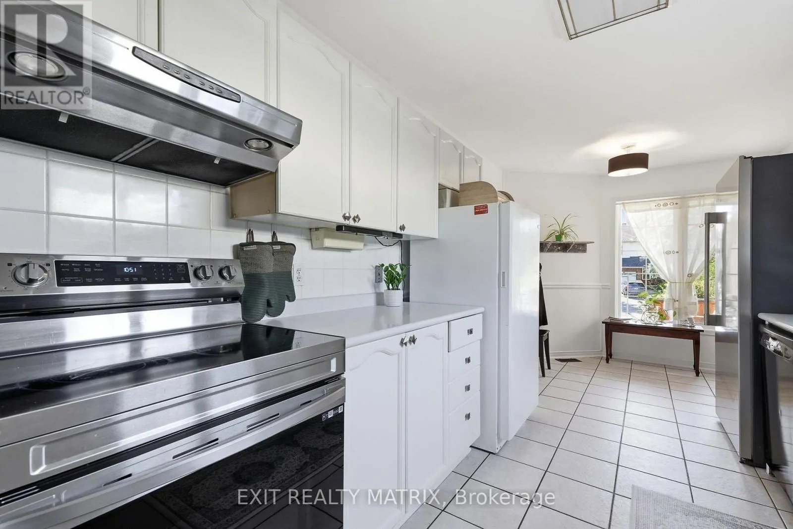 751 CLEARCREST CRESCENT