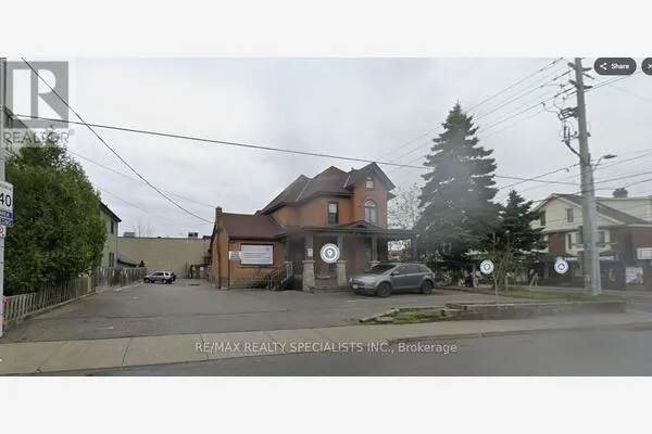 323 UPPER WENTWORTH STREET
