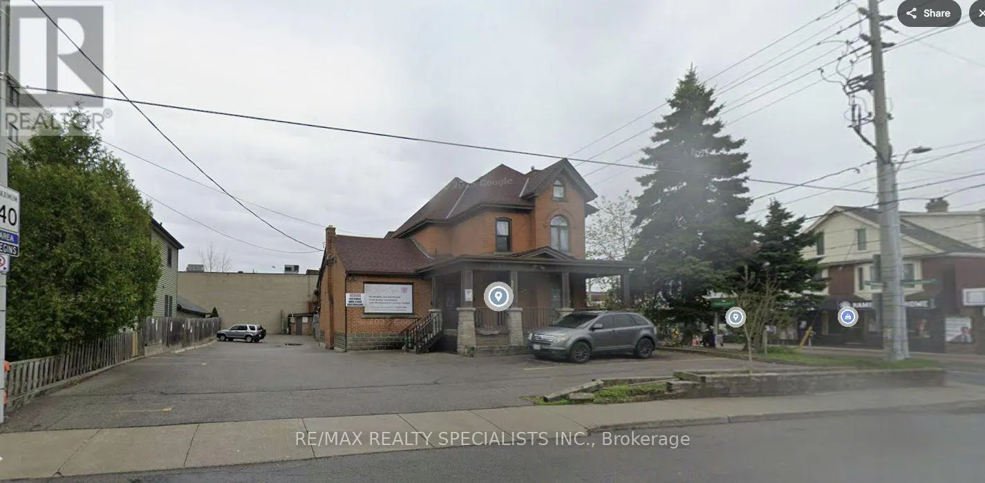 323 UPPER WENTWORTH STREET
