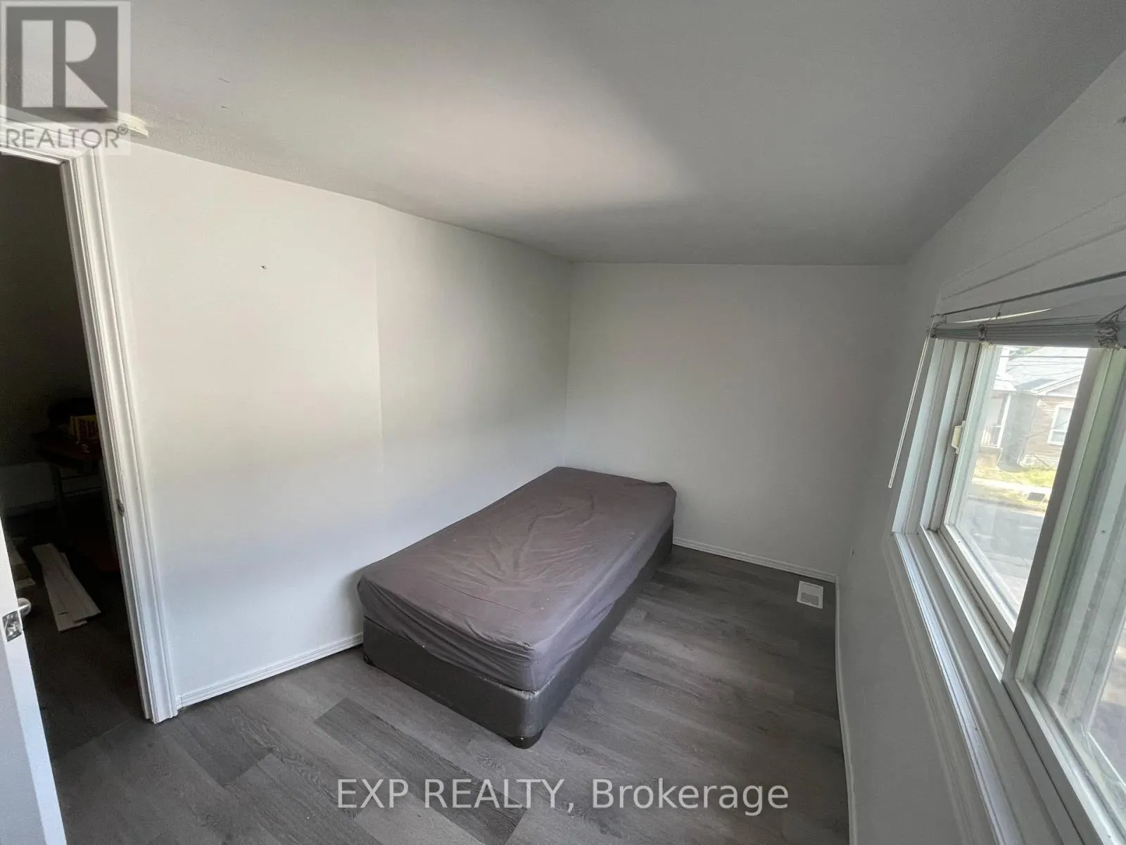 81 HOLMES AVENUE