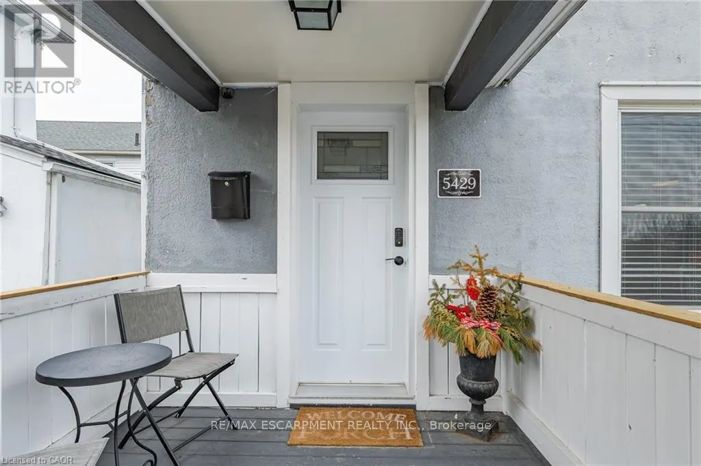 5429 SECOND AVENUE