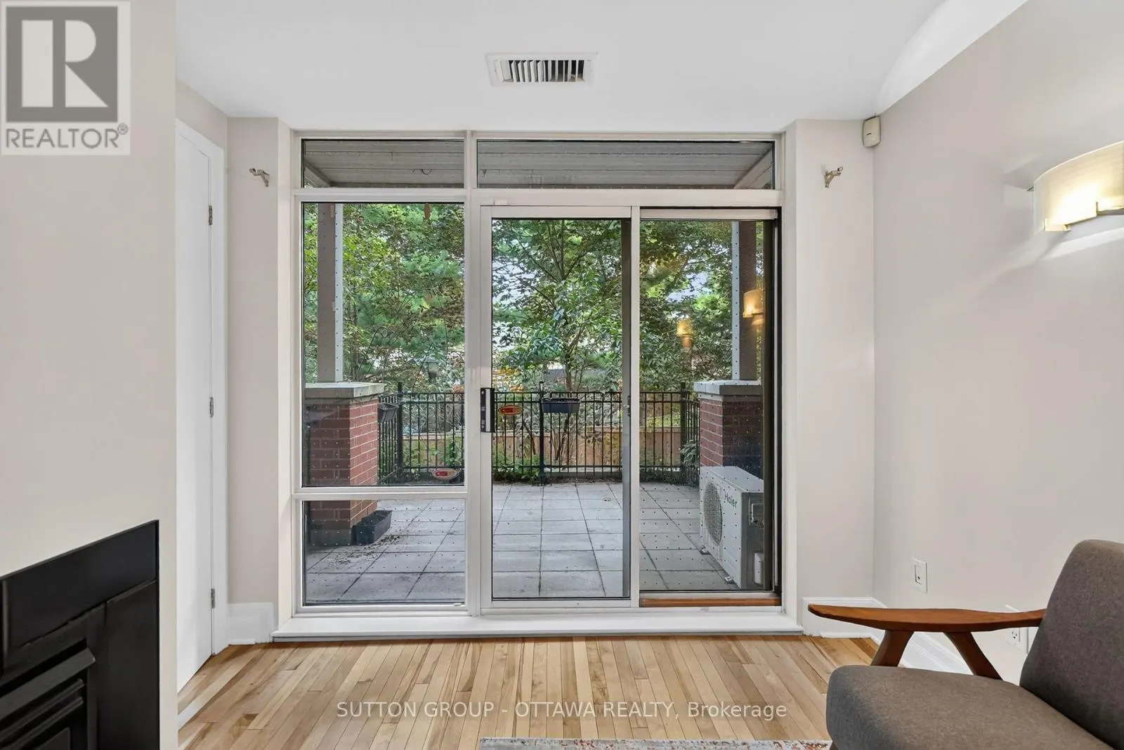 103 - 950 MARGUERITE AVENUE