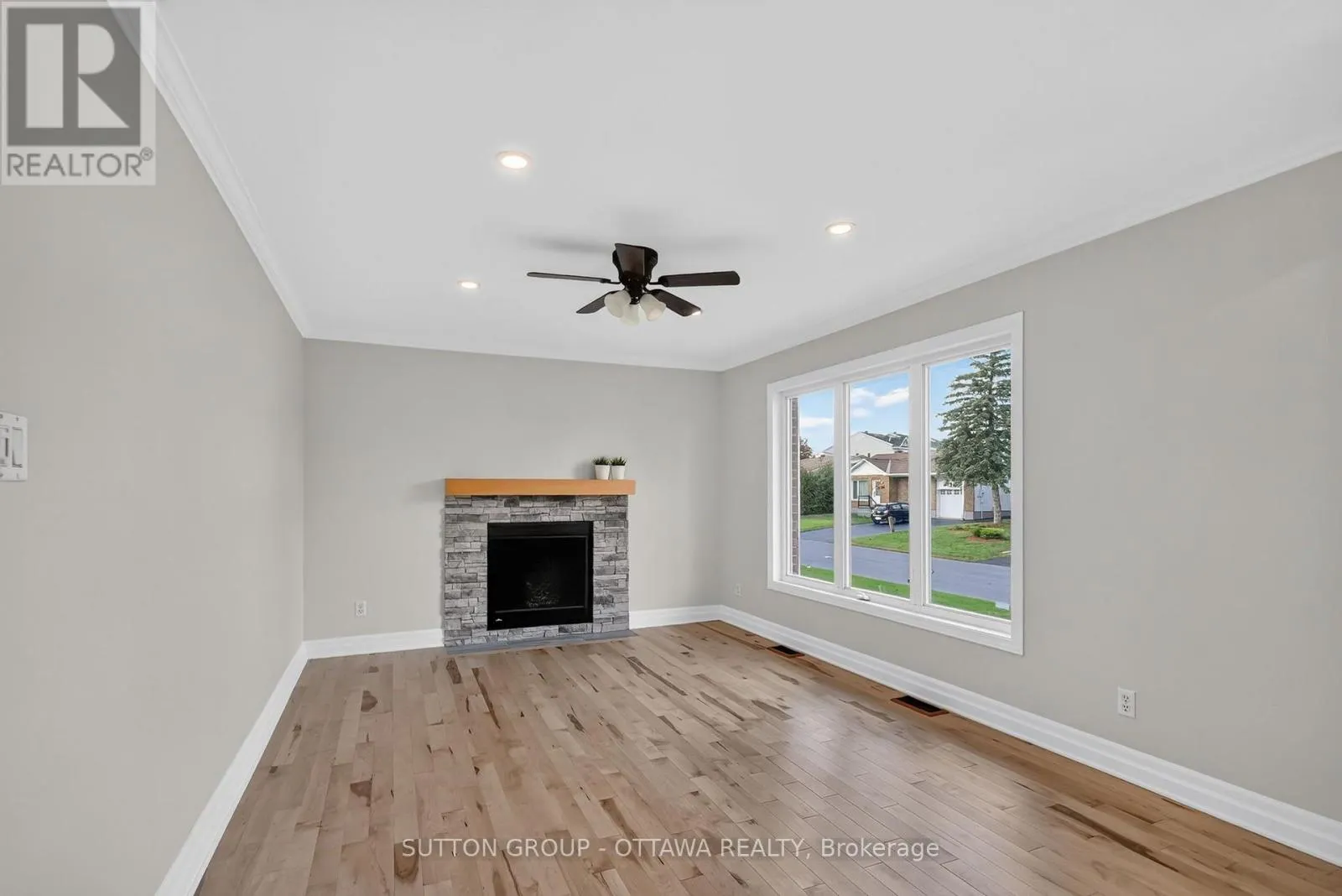 3019 LEMAY CIRCLE