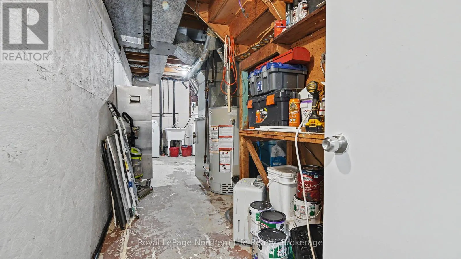811 TACKABERRY DRIVE
