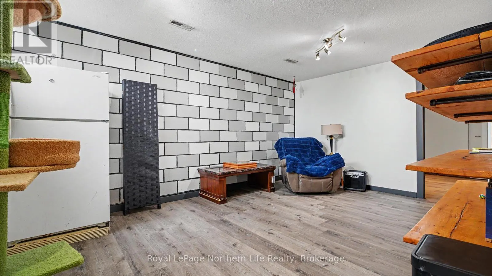 811 TACKABERRY DRIVE