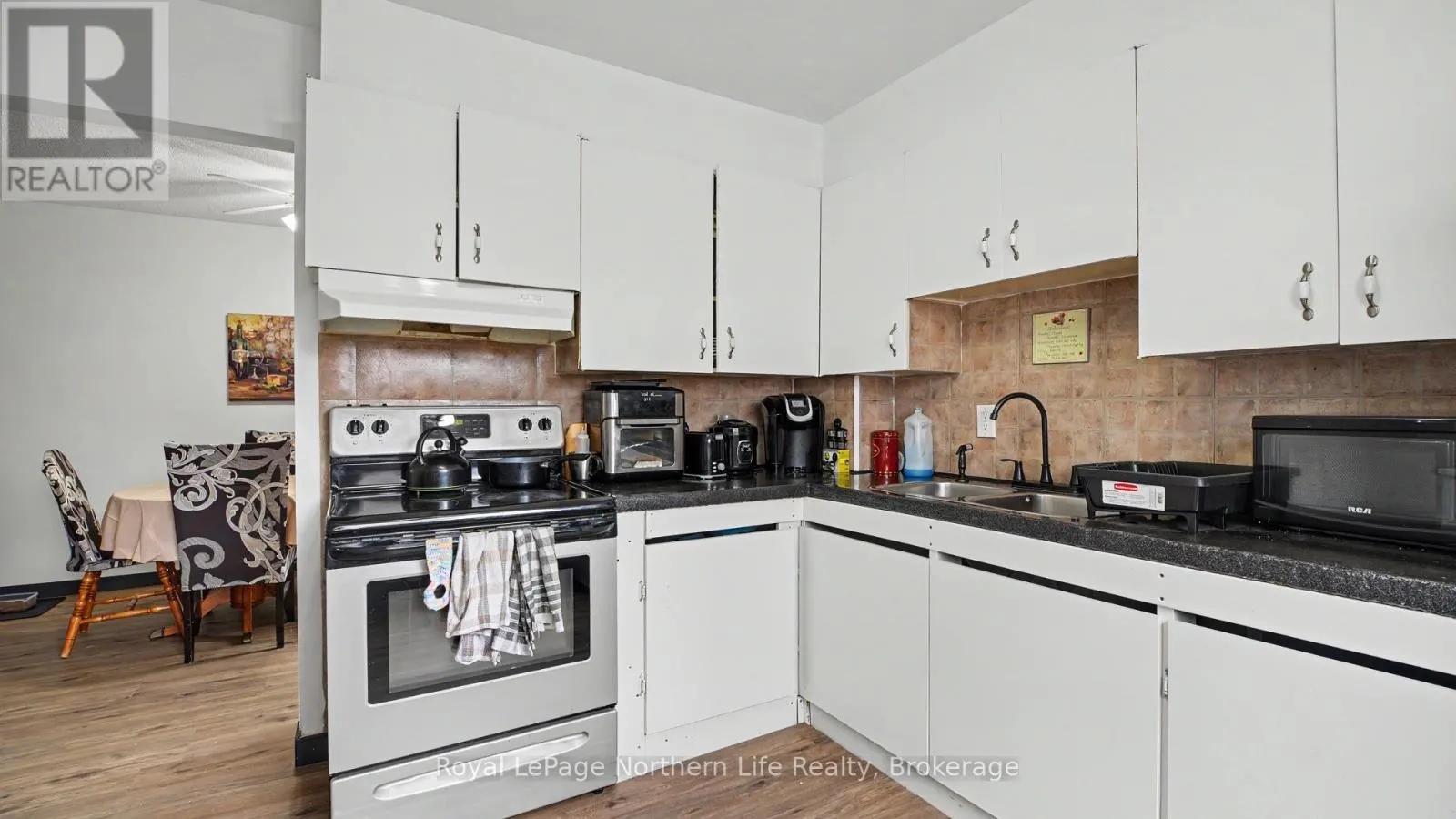 811 TACKABERRY DRIVE