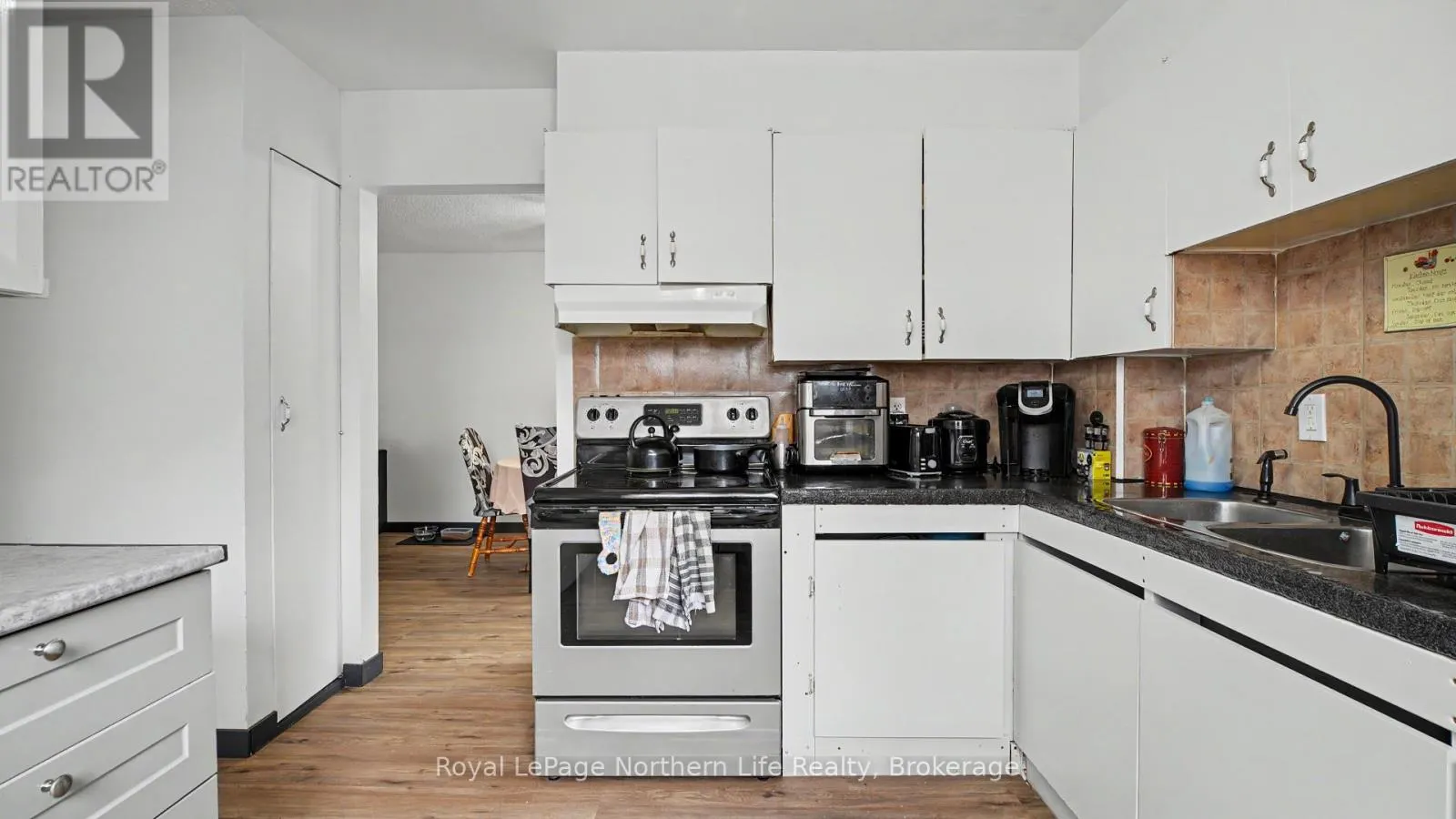 811 TACKABERRY DRIVE