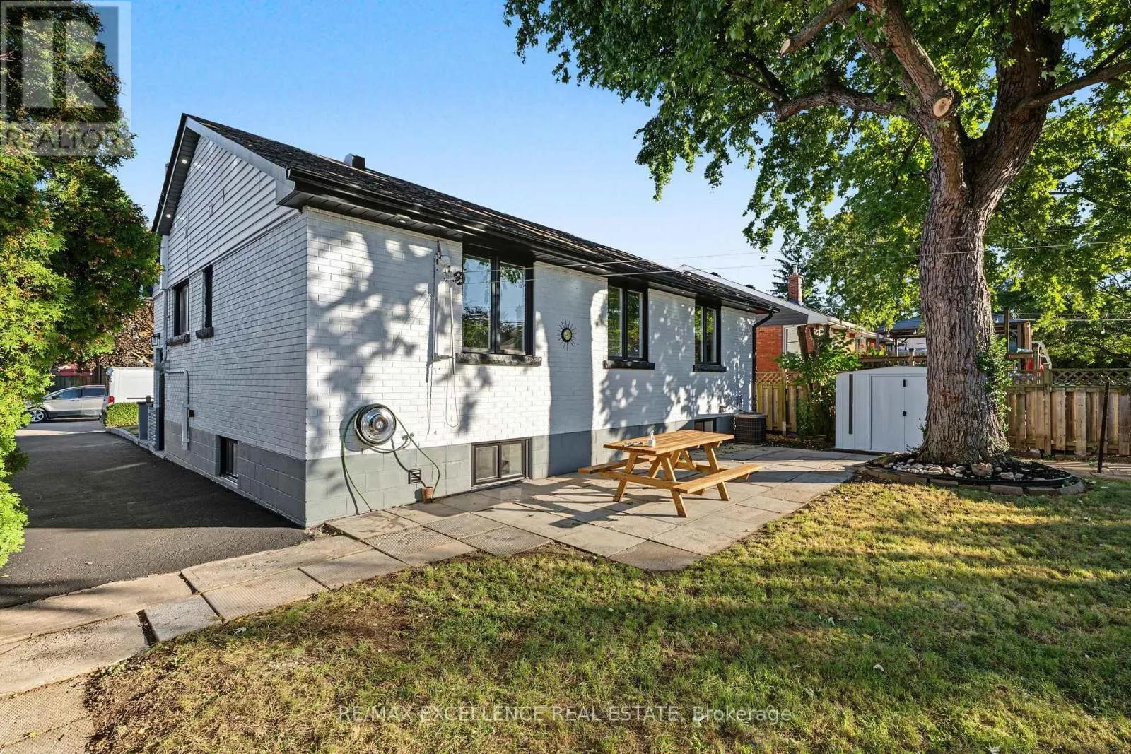 98 WISE CRESCENT